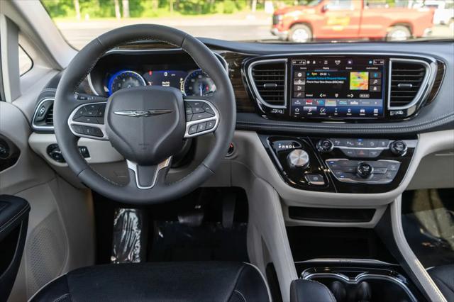 2023 Chrysler Pacifica Limited AWD
