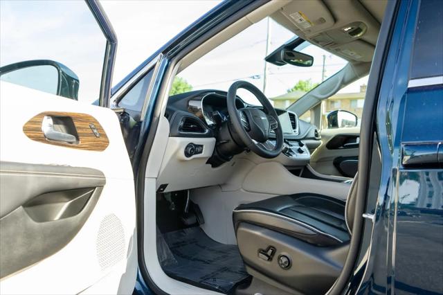2023 Chrysler Pacifica Limited AWD