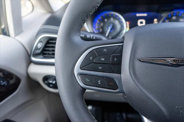 2023 Chrysler Pacifica Limited AWD