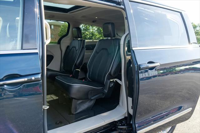 2023 Chrysler Pacifica Limited AWD