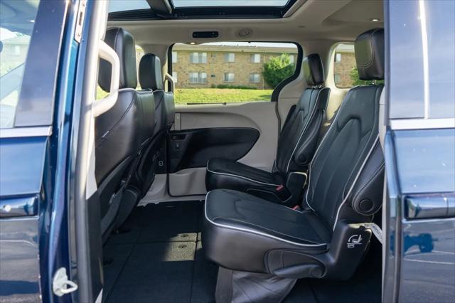 2023 Chrysler Pacifica Limited AWD