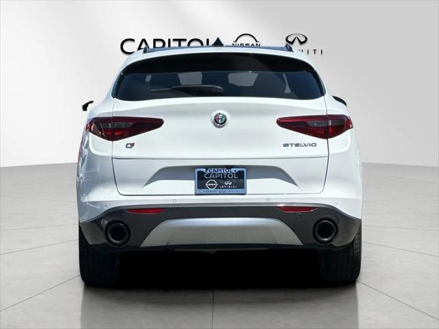 2022 Alfa Romeo Stelvio Ti AWD