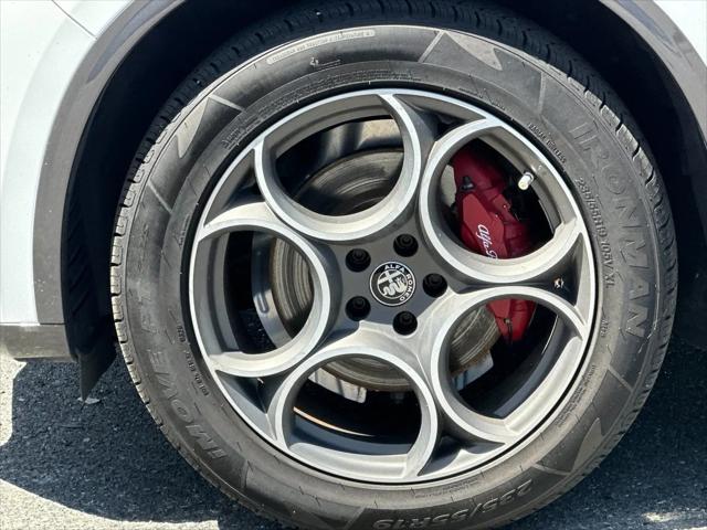 2022 Alfa Romeo Stelvio Ti AWD