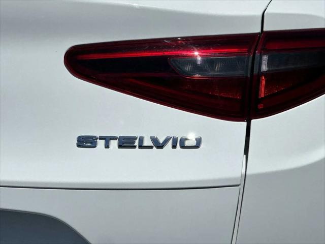 2022 Alfa Romeo Stelvio Ti AWD