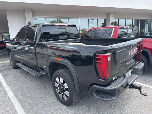 2025 GMC Sierra 2500HD 4WD Crew Cab Standard Bed Denali