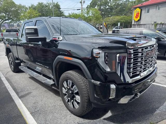 2025 GMC Sierra 2500HD 4WD Crew Cab Standard Bed Denali
