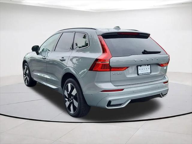 2024 Volvo XC60 Recharge T8 Ultimate Dark Theme