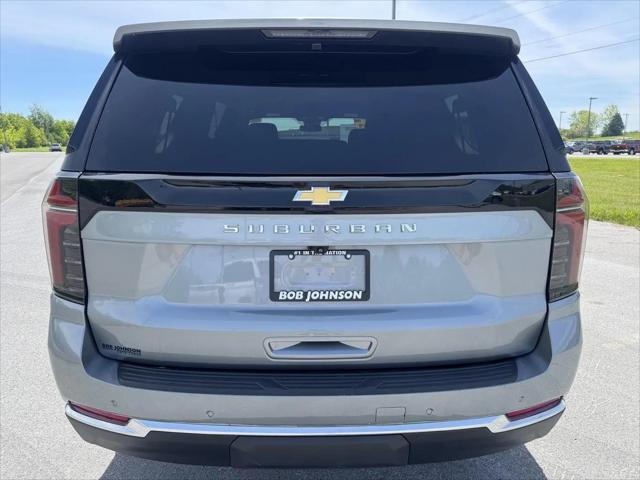 2025 Chevrolet Suburban 4WD LS