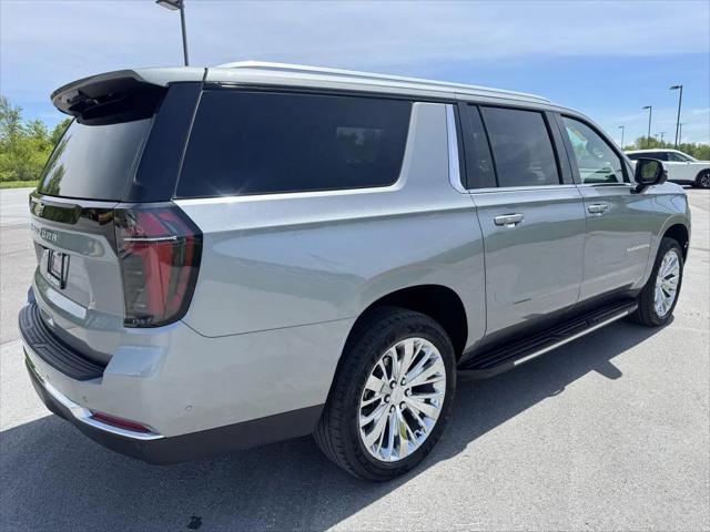 2025 Chevrolet Suburban 4WD LS