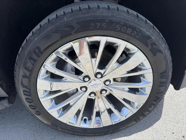 2025 Chevrolet Suburban 4WD LS
