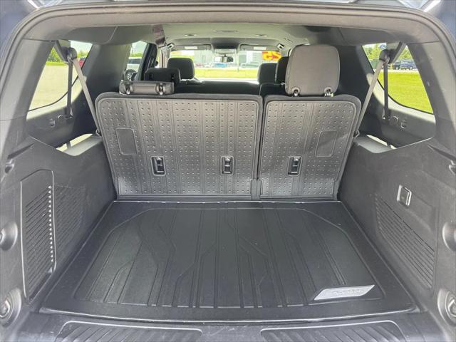 2025 Chevrolet Suburban 4WD LS