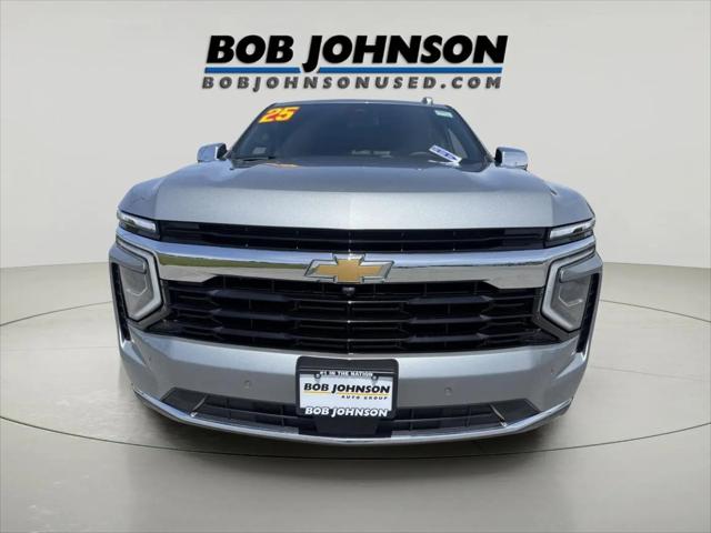 2025 Chevrolet Suburban 4WD LS