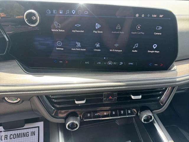 2025 Chevrolet Suburban 4WD LS