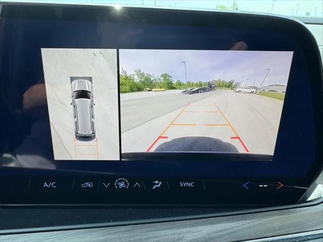 2025 Chevrolet Suburban 4WD LS