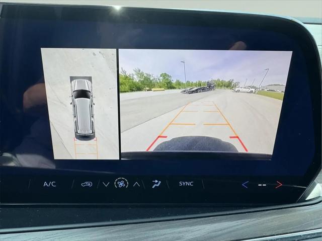 2025 Chevrolet Suburban 4WD LS