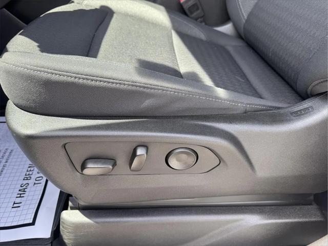 2025 Chevrolet Suburban 4WD LS