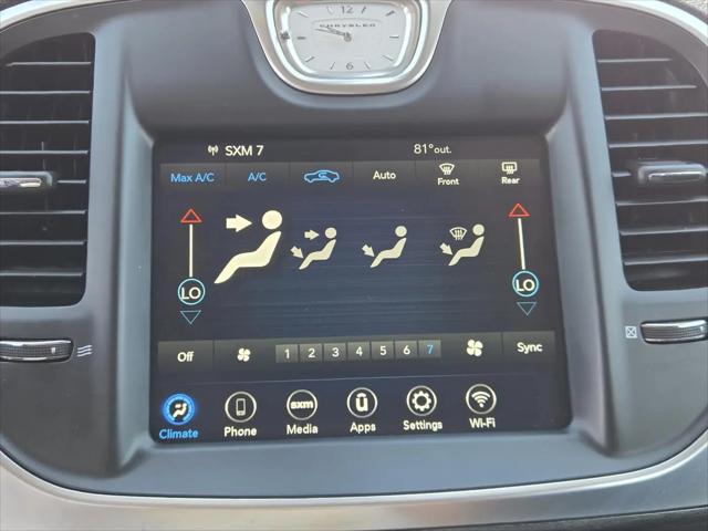 2021 Chrysler 300 Touring