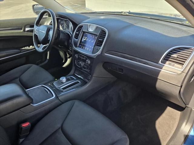 2021 Chrysler 300 Touring