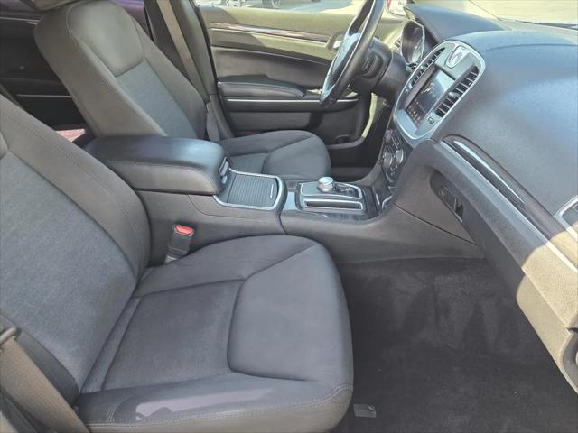 2021 Chrysler 300 Touring