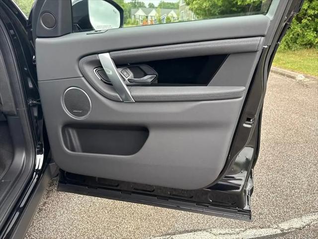 2025 Land Rover Discovery Sport S