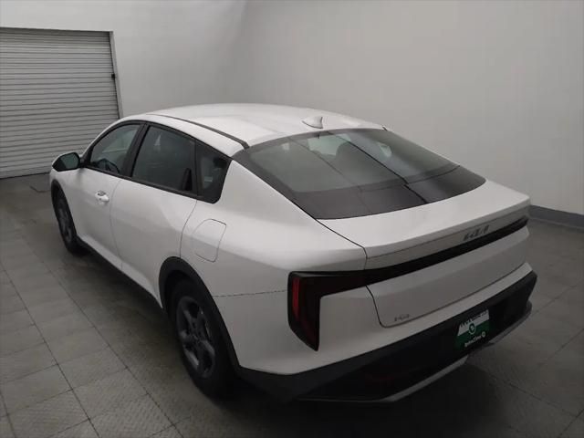 2025 Kia K4 LXS