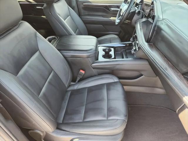 2025 Chevrolet Tahoe 4WD Z71