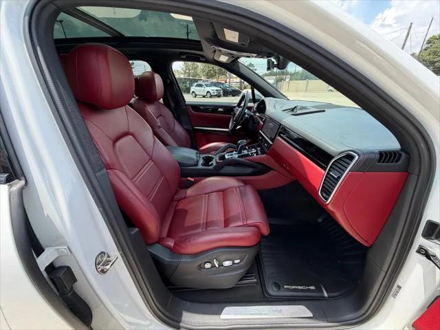 2019 Porsche Cayenne Cayenne