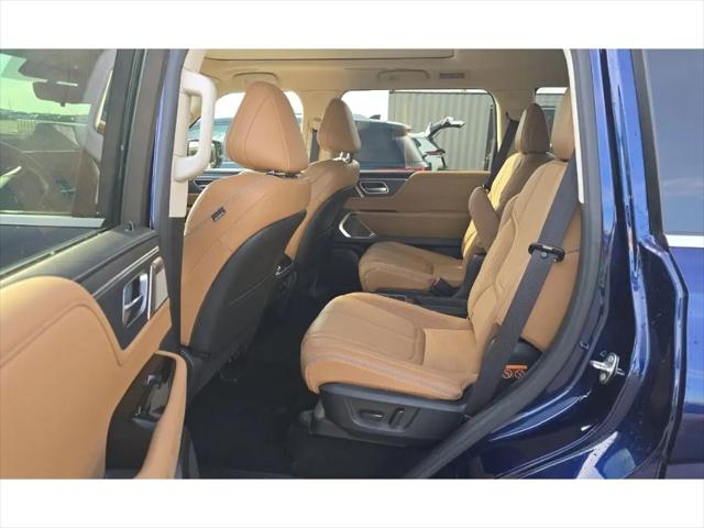 2025 INFINITI QX80 SENSORY AWD
