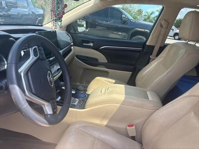 2016 Toyota Highlander Limited V6