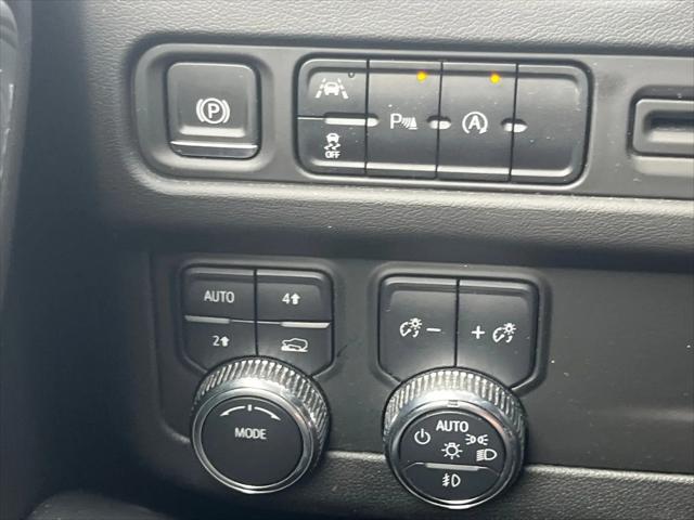 2023 GMC Yukon 4WD SLT