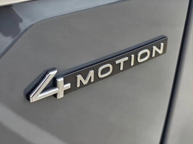 2025 Volkswagen Atlas 2.0T SEL Premium R-Line