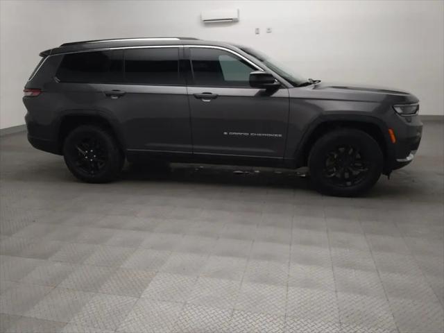 2022 Jeep Grand Cherokee L Laredo 4x2