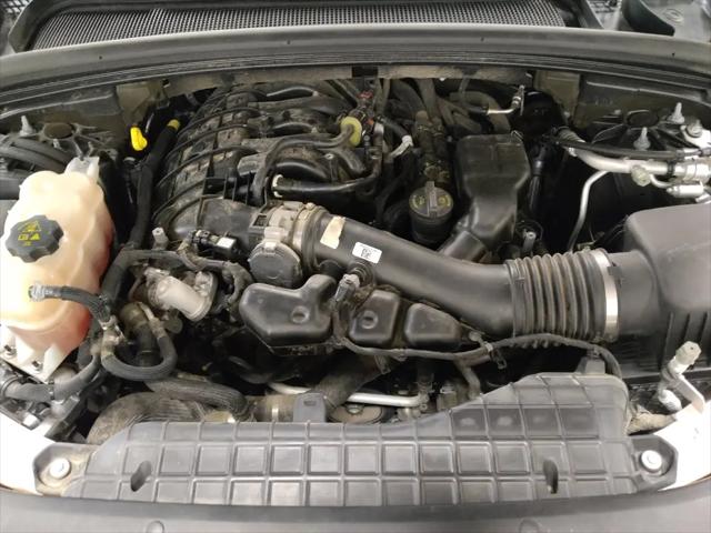 2022 Jeep Grand Cherokee L Laredo 4x2