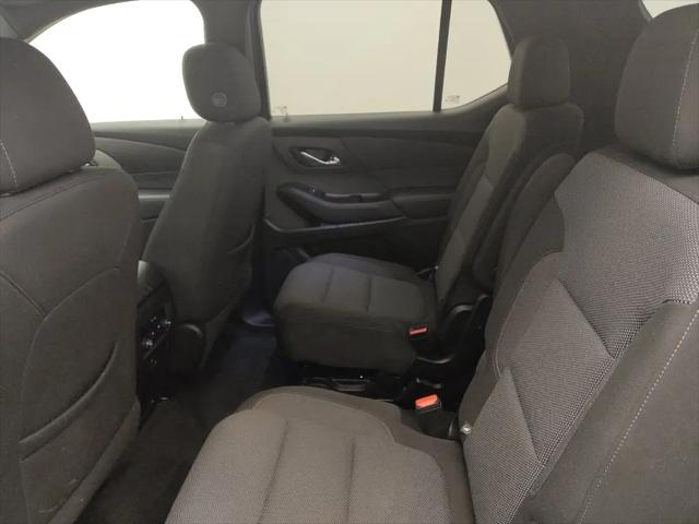 2022 Chevrolet Traverse AWD LT Cloth