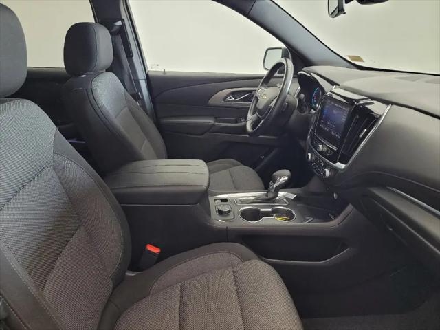 2022 Chevrolet Traverse AWD LT Cloth
