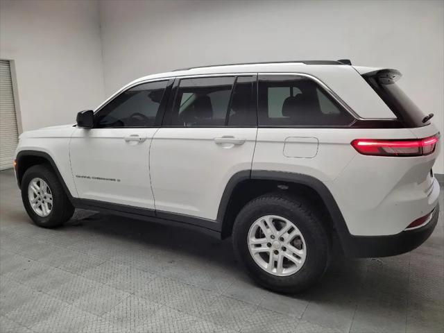 2023 Jeep Grand Cherokee Laredo 4x2