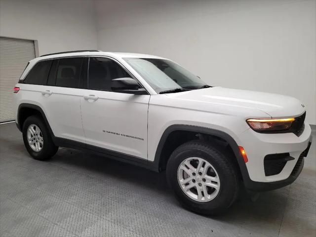 2023 Jeep Grand Cherokee Laredo 4x2