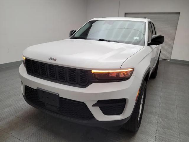 2023 Jeep Grand Cherokee Laredo 4x2