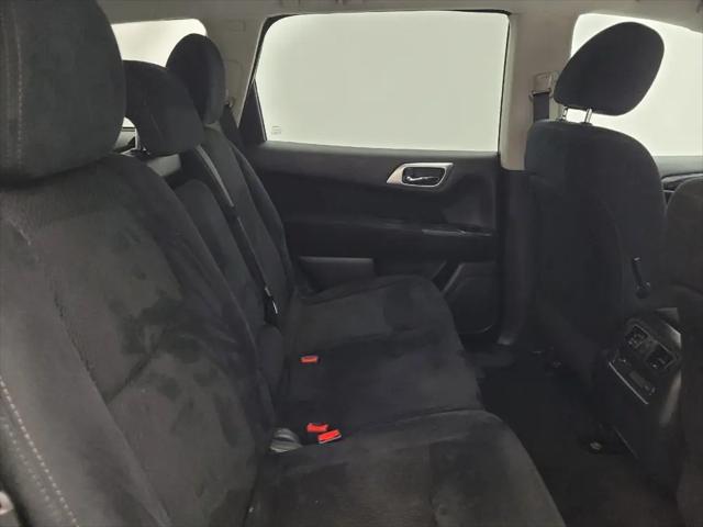 2016 Nissan Pathfinder S