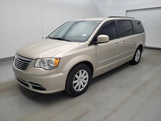 2016 Chrysler Town & Country Touring
