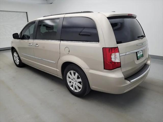 2016 Chrysler Town & Country Touring
