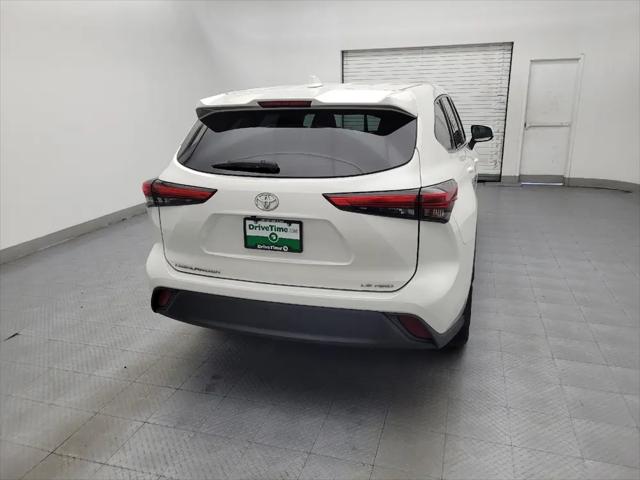 2020 Toyota Highlander LE