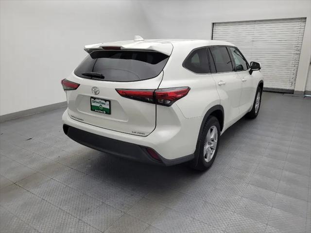 2020 Toyota Highlander LE