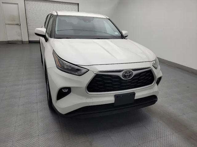 2020 Toyota Highlander LE