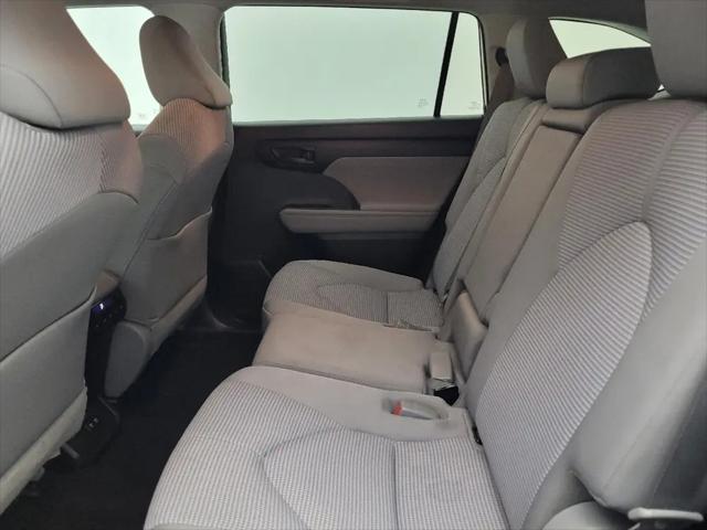 2020 Toyota Highlander LE