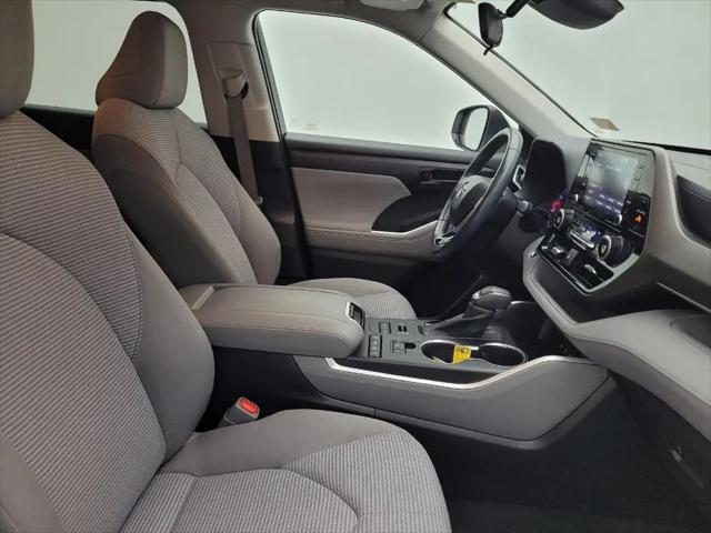2020 Toyota Highlander LE