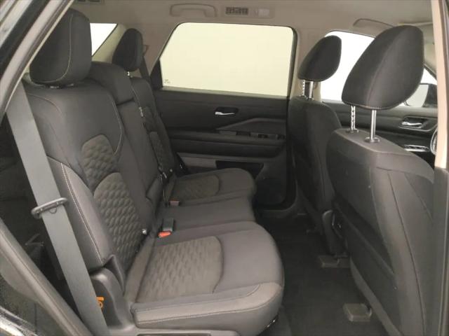 2022 Nissan Pathfinder SV 4WD