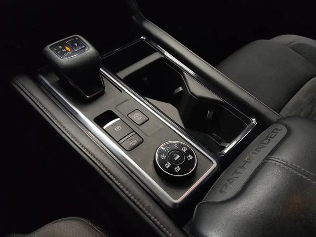 2022 Nissan Pathfinder SV 4WD