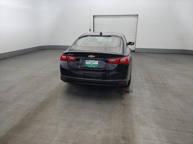 2022 Chevrolet Malibu FWD 1FL