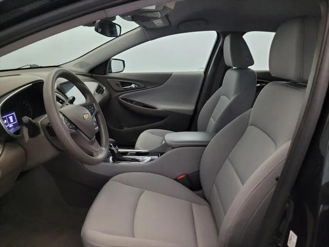 2022 Chevrolet Malibu FWD 1FL